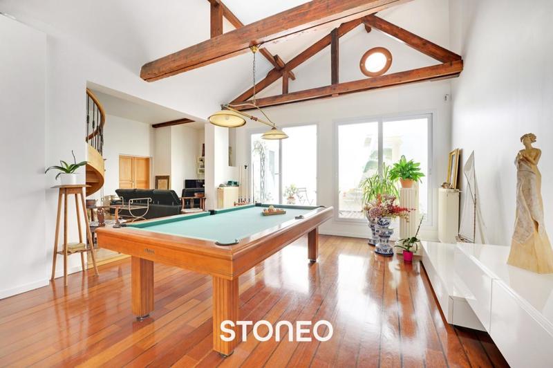 Appartement ancien - 185 m² - 7 pièces