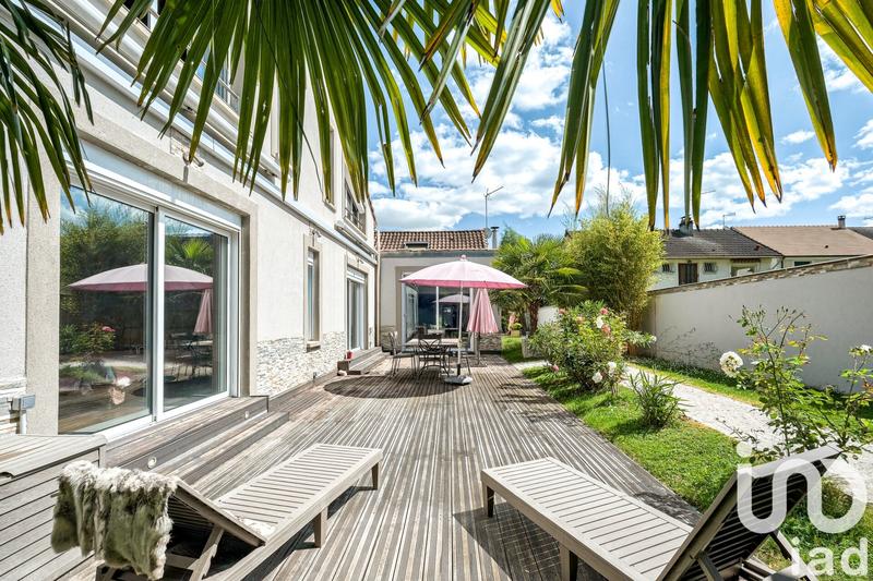 Maison de maîtres - 304 m² - 9 pièces