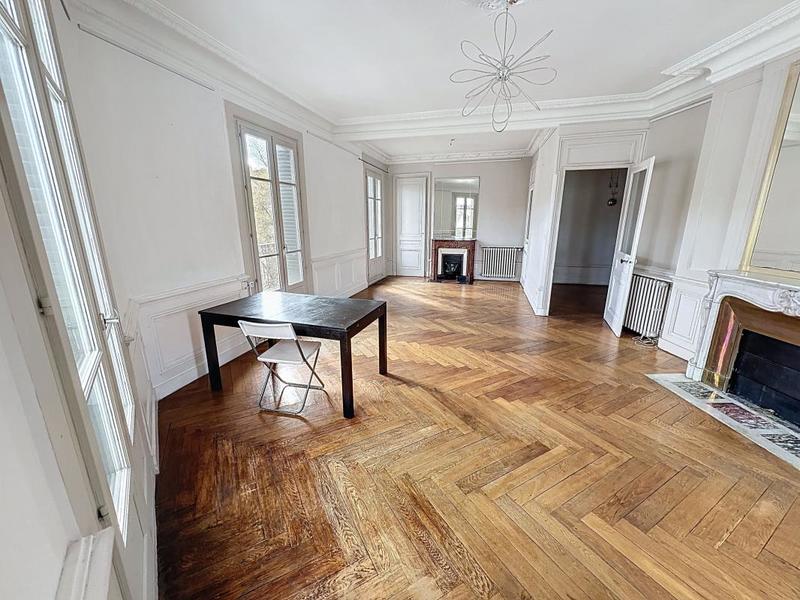 Appartement - 138 m² - 4 pièces