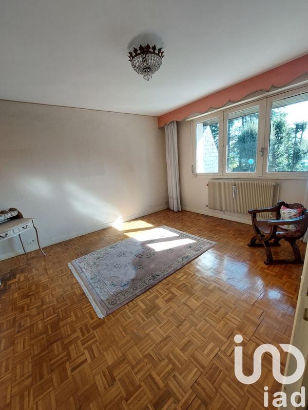 Maison - 290 m² - 8 pièces