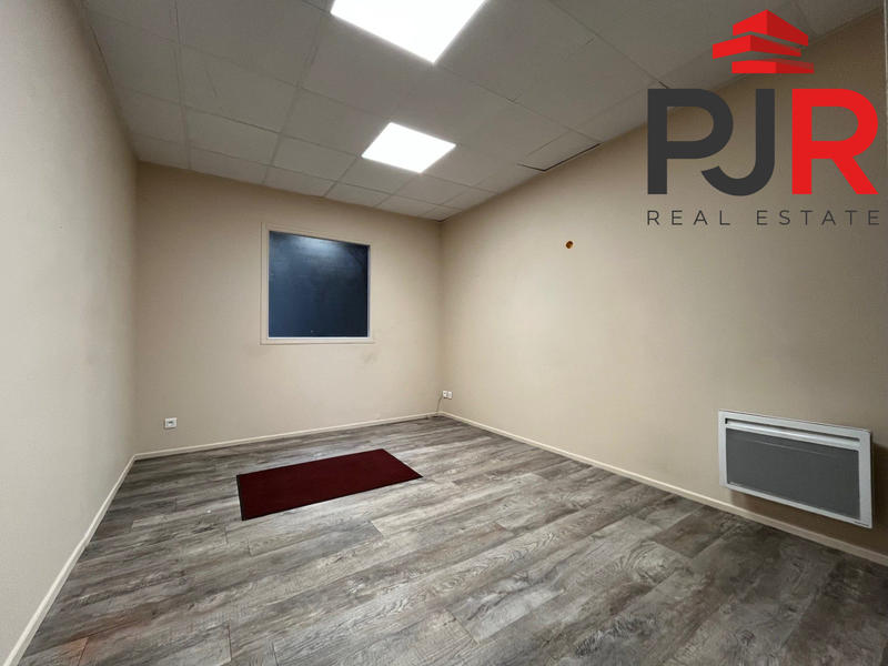 Local d'activités - 198 m²