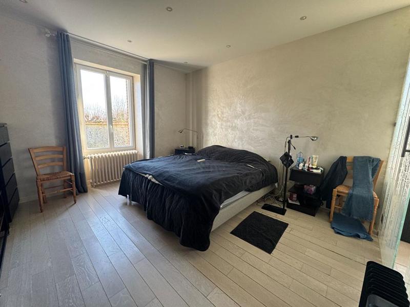 Corps de ferme - 250 m² - 7 pièces