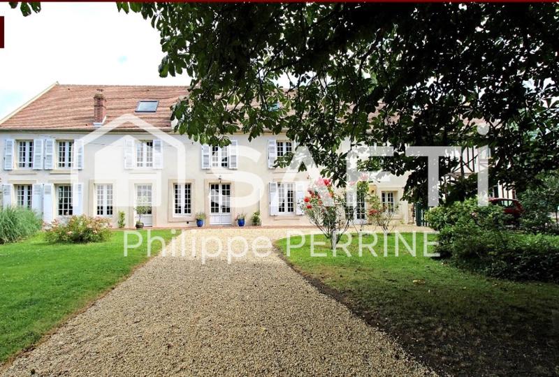 Maison - 310 m² - 15 pièces