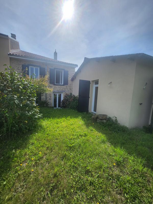 Maison - 320 m² - 10 pièces