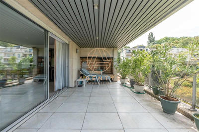 Appartement - 157 m² - 5 pièces