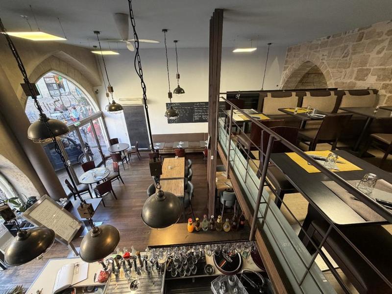 Fonds de commerce - 180 m²