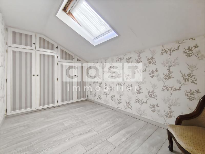 Maison - 139 m² - 7 pièces