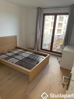 Chambre - 11 m² - 1 pièce