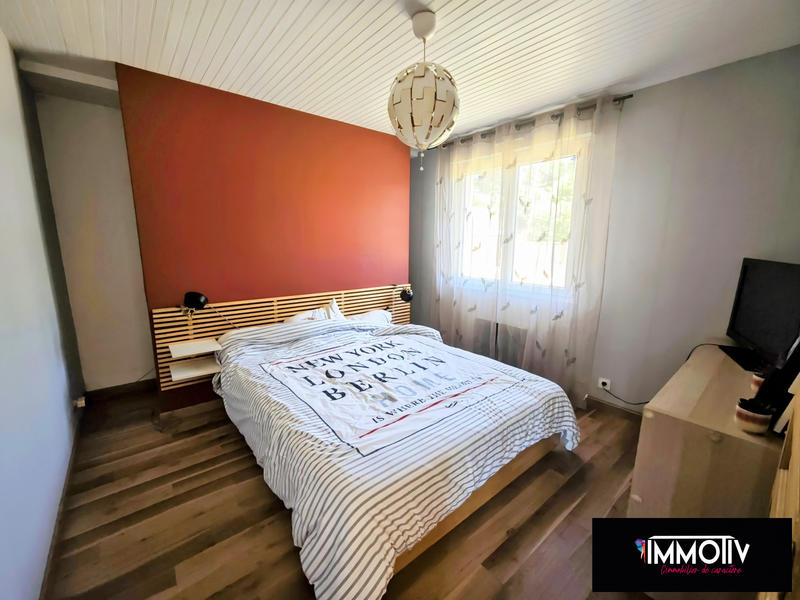 Maison - 92 m² - 5 pièces