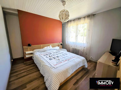 Maison - 92 m² - 5 pièces