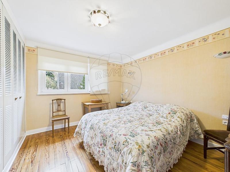 Maison - 96 m² - 6 pièces