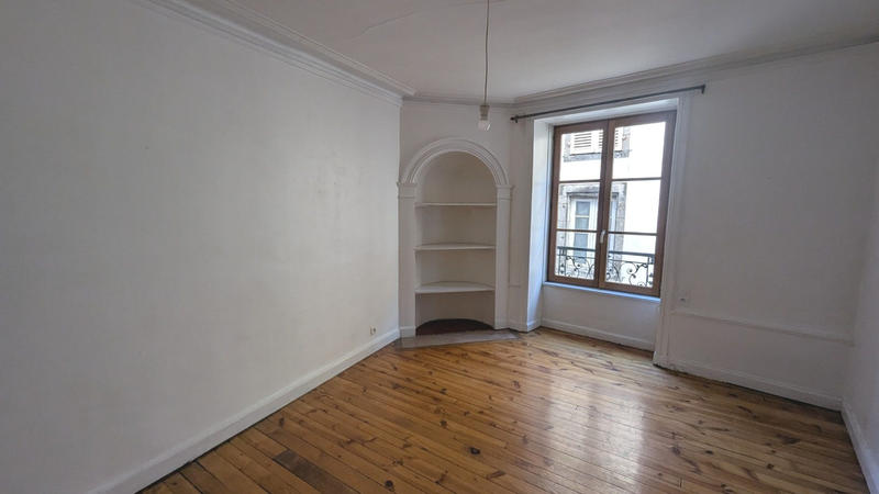 Appartement - 179 m² - 5 pièces