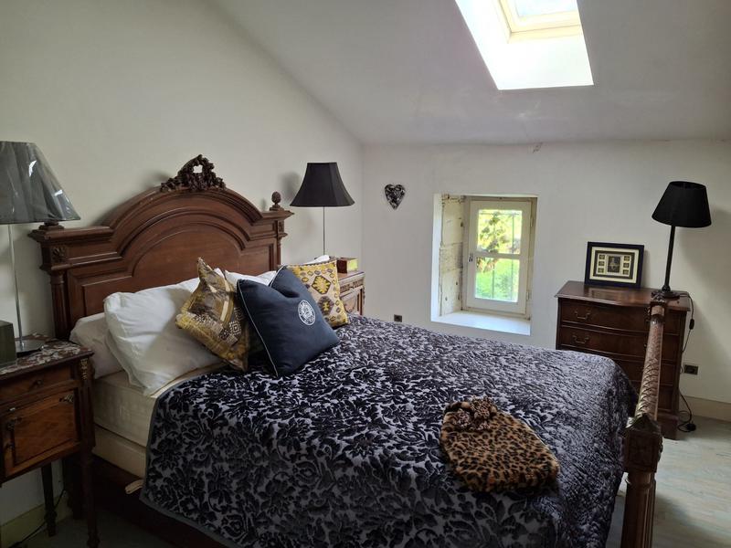 Maison traditionnelle - 388 m² - 11 pièces