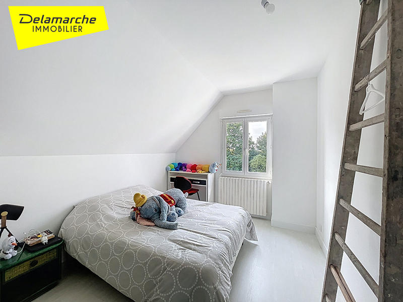 Maison - 220 m² - 8 pièces