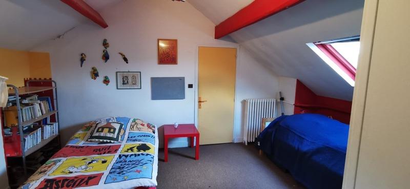 Maison - 237 m² - 9 pièces