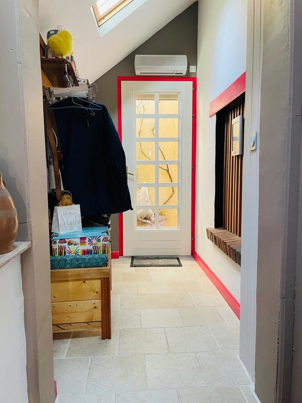 Maison - 230 m² - 9 pièces