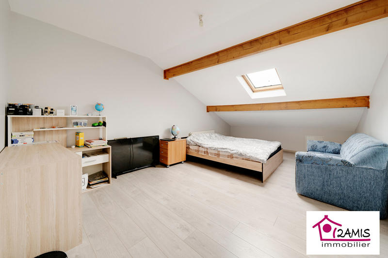 Maison - 286 m² - 10 pièces