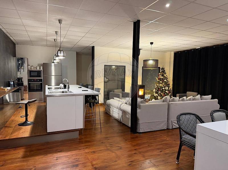 Maison - 191 m² - 6 pièces