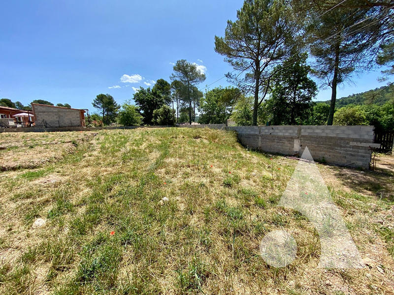 Terrain - 972 m²