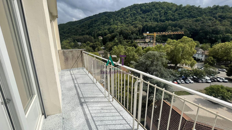 Appartement - 90 m² - 4 pièces