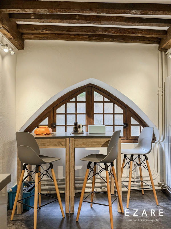 Maison - 307 m² - 9 pièces