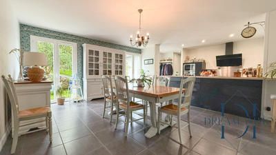 Maison - 103 m² - 4 pièces