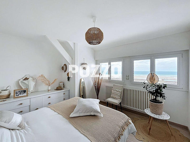 Maison - 155 m² - 9 pièces