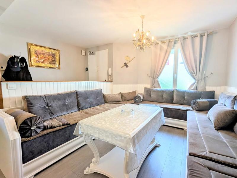 Maison - 92 m² - 5 pièces