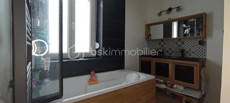 Maison - 157 m² - 5 pièces