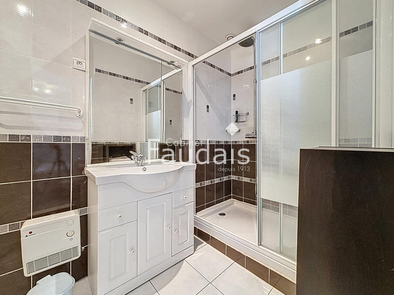 Maison - 195 m² - 7 pièces