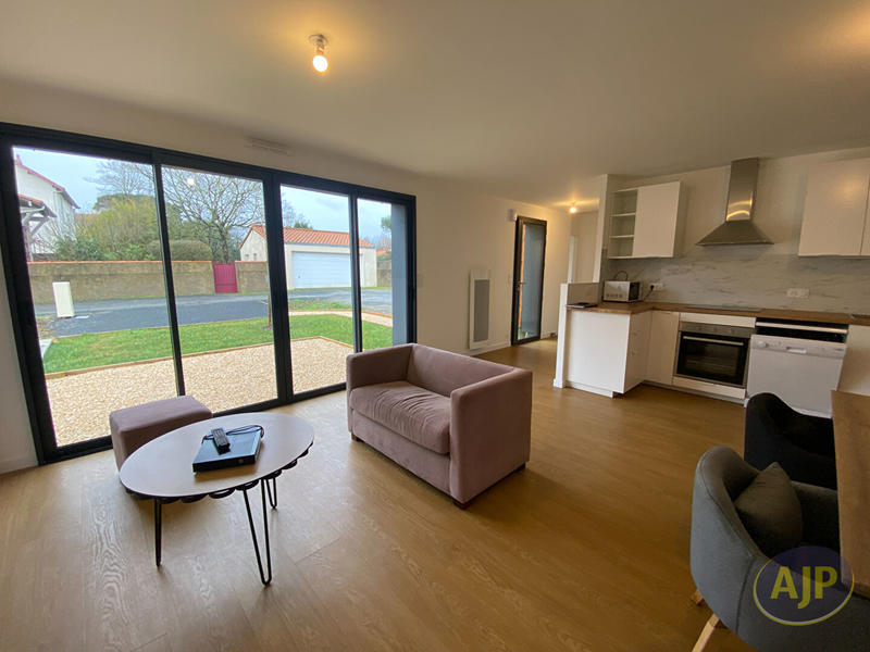 Maison - 66 m² - 3 pièces