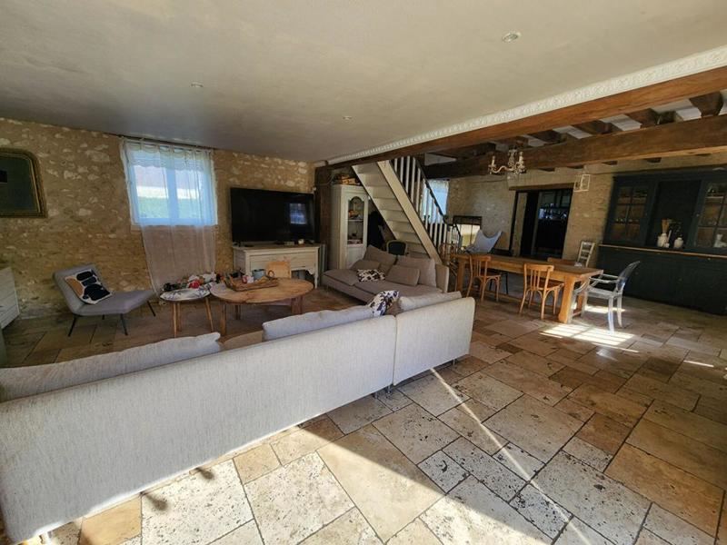Maison - 298 m² - 9 pièces