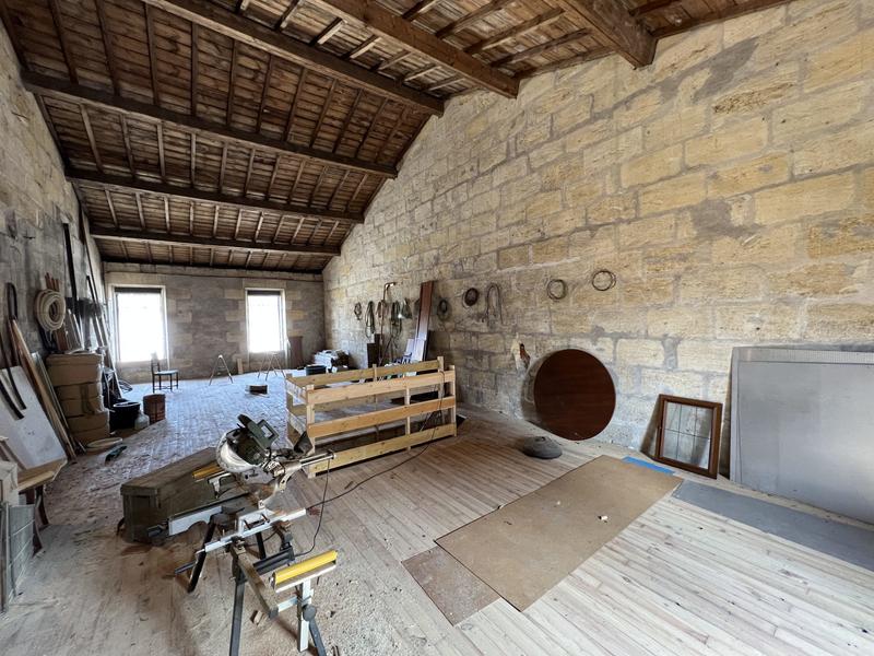 Maison - 169 m² - 10 pièces