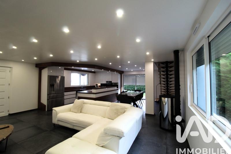 Maison - 103 m² - 4 pièces