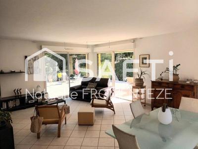 Maison - 108 m² - 5 pièces