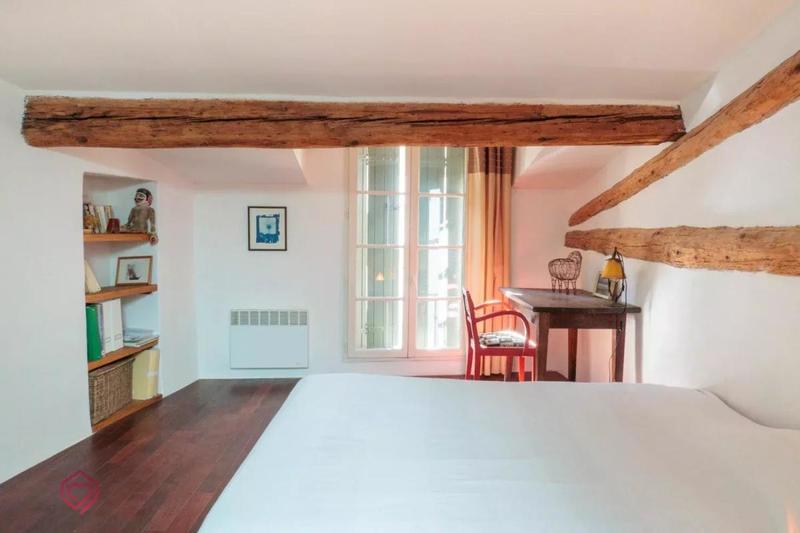 Appartement - 154 m² - 8 pièces