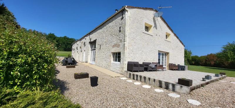 Demeure - 360 m² - 12 pièces