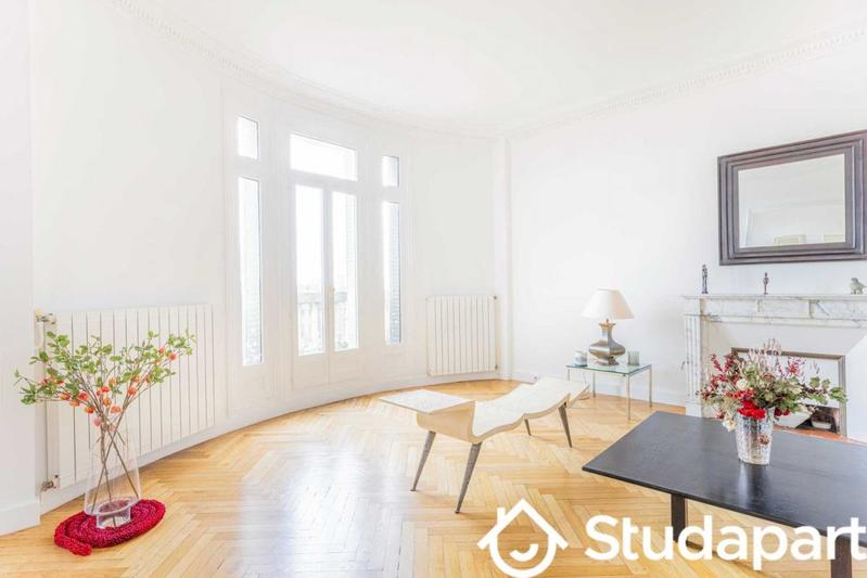 Appartement - 212 m² - 5 pièces