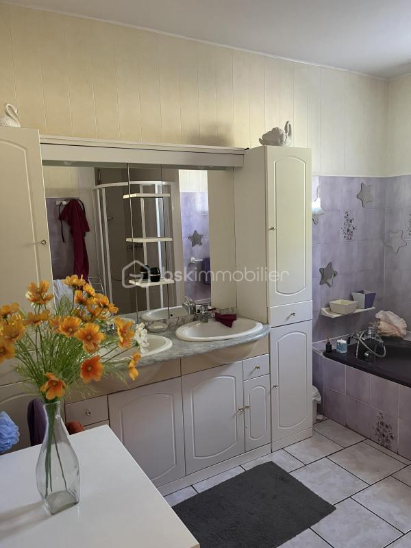 Maison traditionnelle - 135 m² - 5 pièces