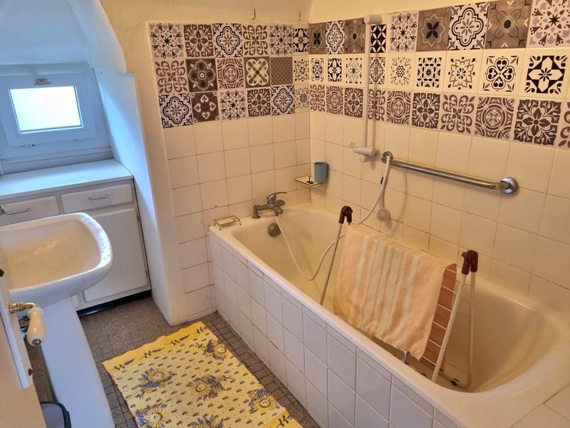 Maison traditionnelle - 85 m² - 5 pièces