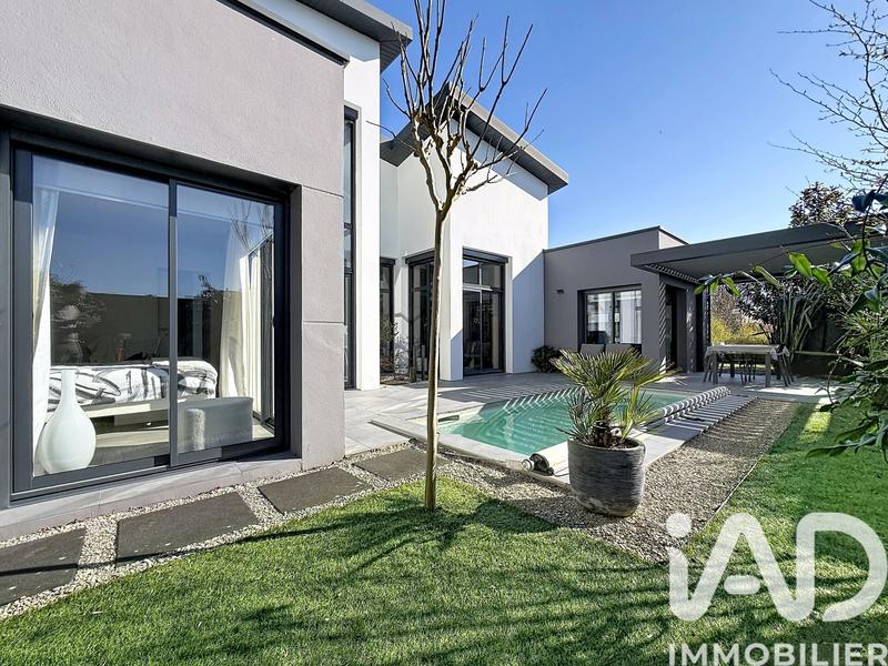 Maison - 157 m² - 6 pièces