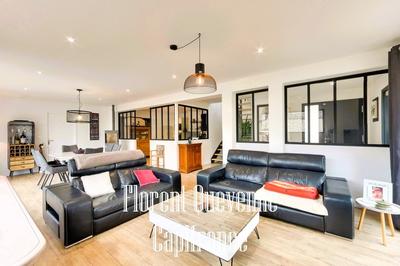 Maison - 180 m² - 6 pièces