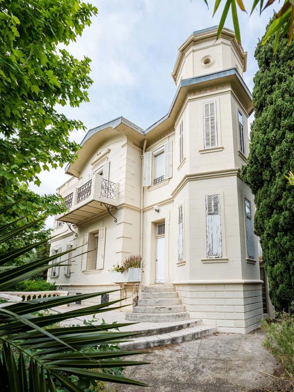 Bastide - 325 m² - 14 pièces