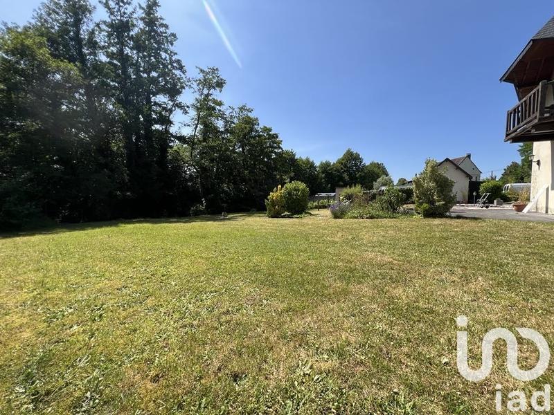 Maison - 227 m² - 7 pièces