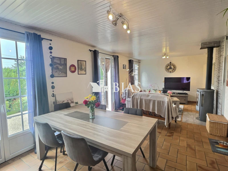 Maison - 84 m² - 5 pièces