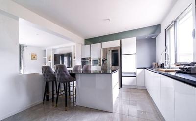 Maison - 248 m² - 7 pièces