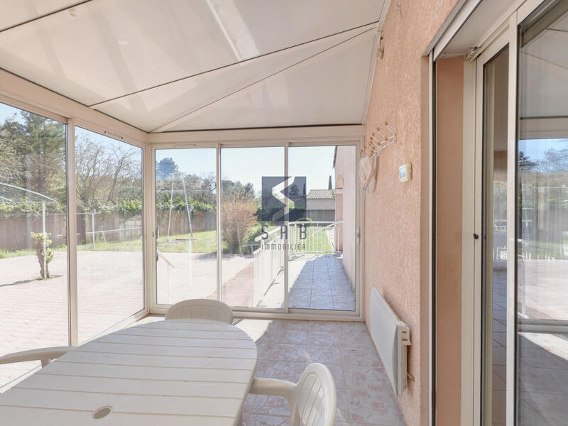 Maison - 174 m² - 6 pièces