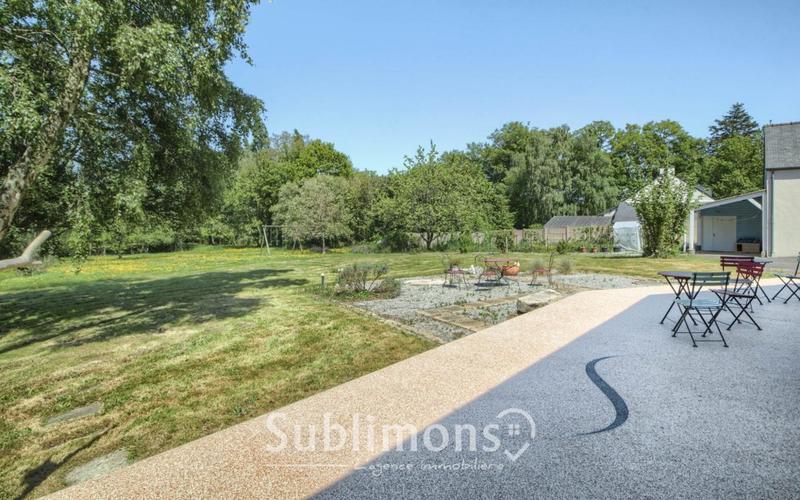 Propriété - 176 m² - 6 pièces