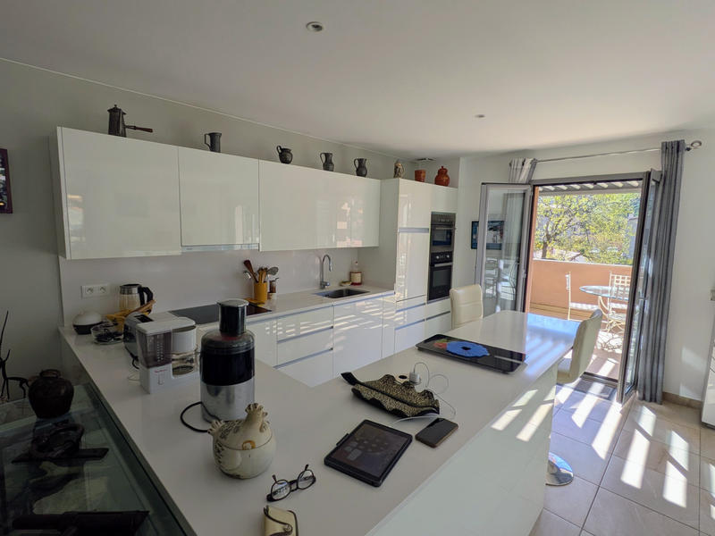 Appartement - 111 m² - 3 pièces