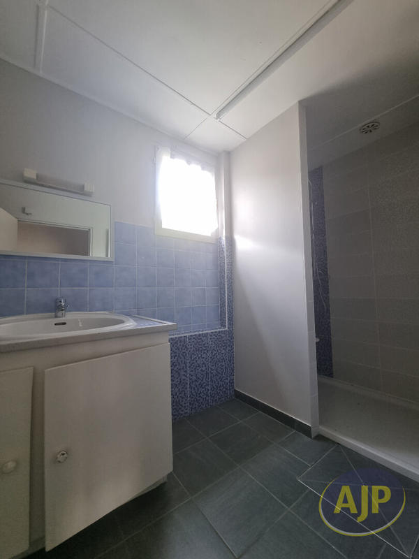 Maison - 79 m² - 5 pièces